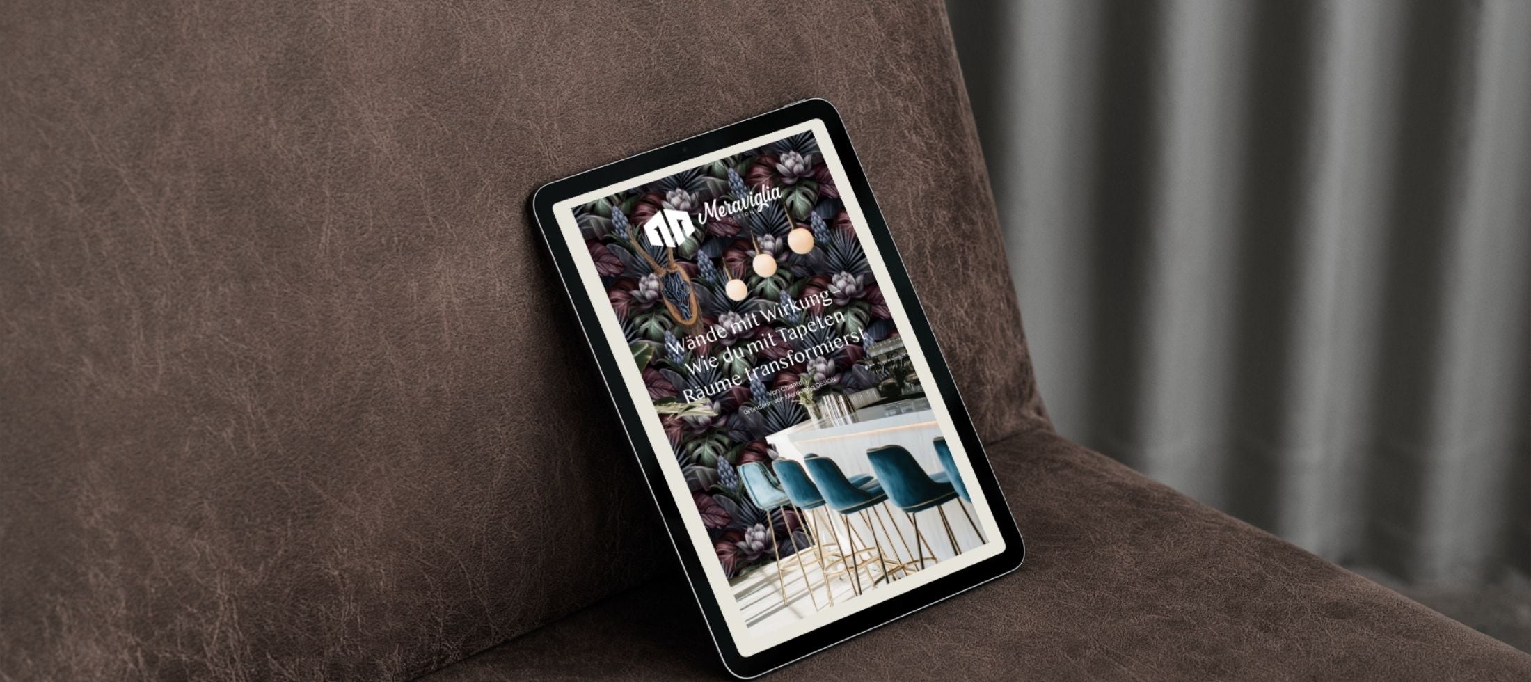 ipad mit e-book wie man Wände mit Tapeten transformiert